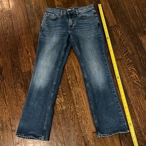 Old Navy blue jeans size 28 x 30 in great condition
